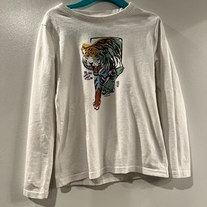 Long sleeve white t-shirt with tiger design good condition size 6